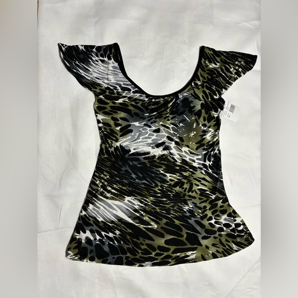 Capped Sleeved Mixed Animal Print Women's Blouse